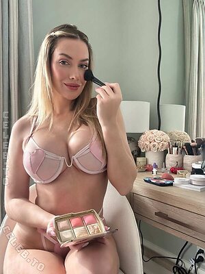 Paige Spiranac Nude Leaked Photo #102