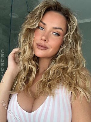 Paige Spiranac Nude Leaked Photo #447