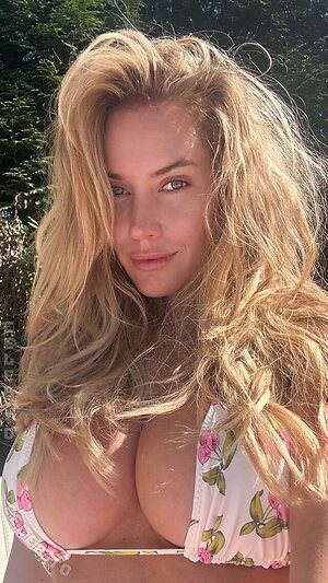 Paige Spiranac photo