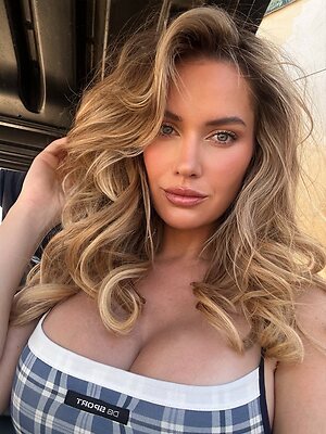Paige Spiranac leaked photo #713