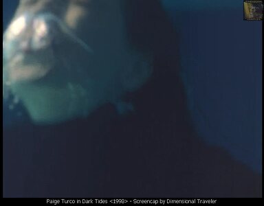 Paige Turco leaked photo #3