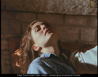 Paige Turco leaked photo #7