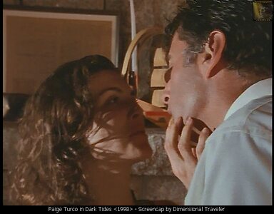 Paige Turco leaked photo #12