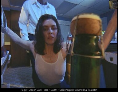 Paige Turco leaked photo #13