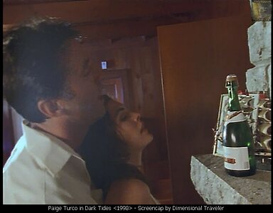 Paige Turco leaked photo #17