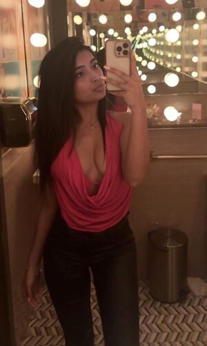 Palak Khurana leaked photo #10