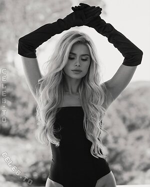 Pamela Reif More Nude Photos