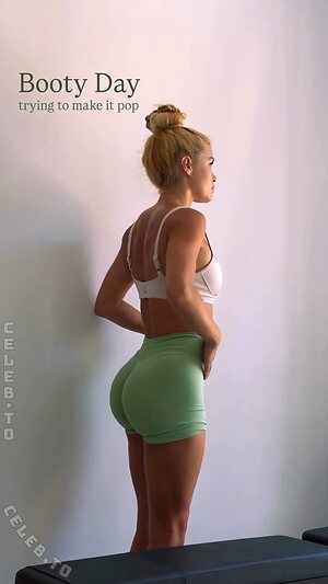Pamela Reif photo