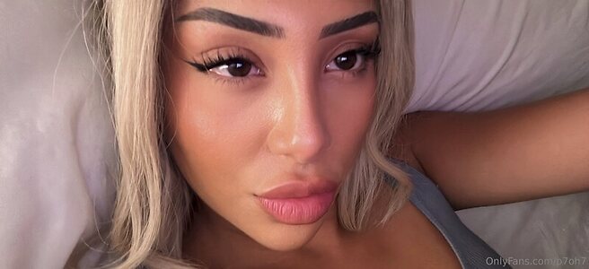 Pamela leaked photo #4