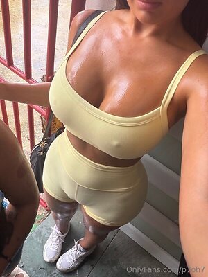 Pamela leaked photo #29
