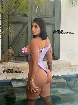 Paola Vega🍓 leaked photo #7