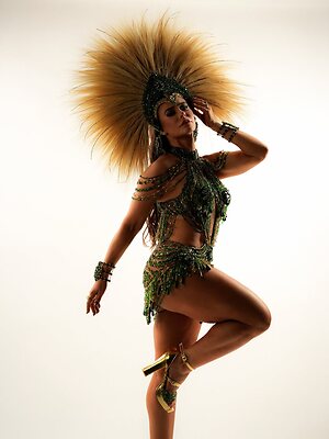 Paolla Oliveira leaked photo #14