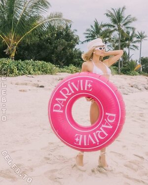 Paris Hilton Nude Leaked Photo #3