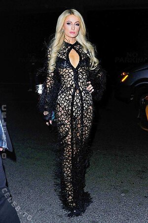 Paris Hilton Nude Leaked Photo #31