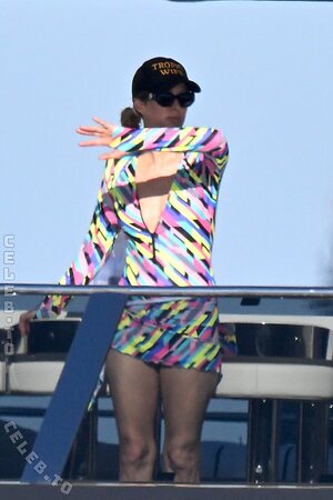 Paris Hilton photo