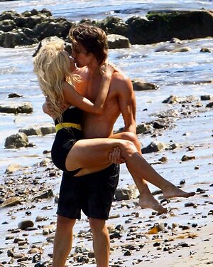 Paris Hilton leaked photo #264