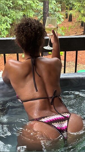 Parker McKenna Posey leaked photo #4
