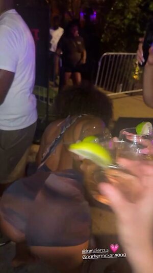 Parker McKenna Posey leaked photo #15