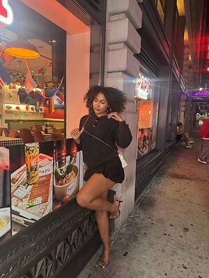 Parker McKenna Posey leaked photo #26