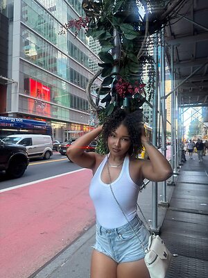 Parker McKenna Posey leaked photo #27