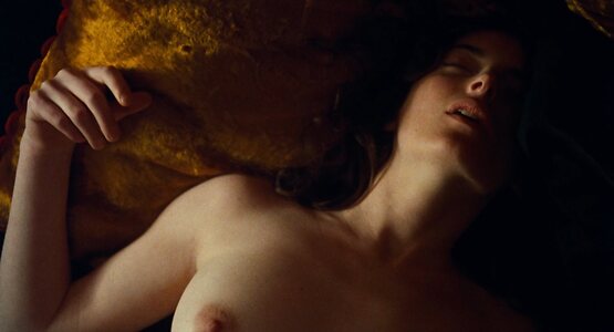 Pascale Bussieres leaked photos
