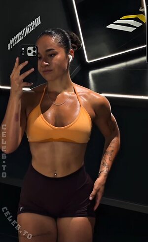 Paula Ahmadi photo