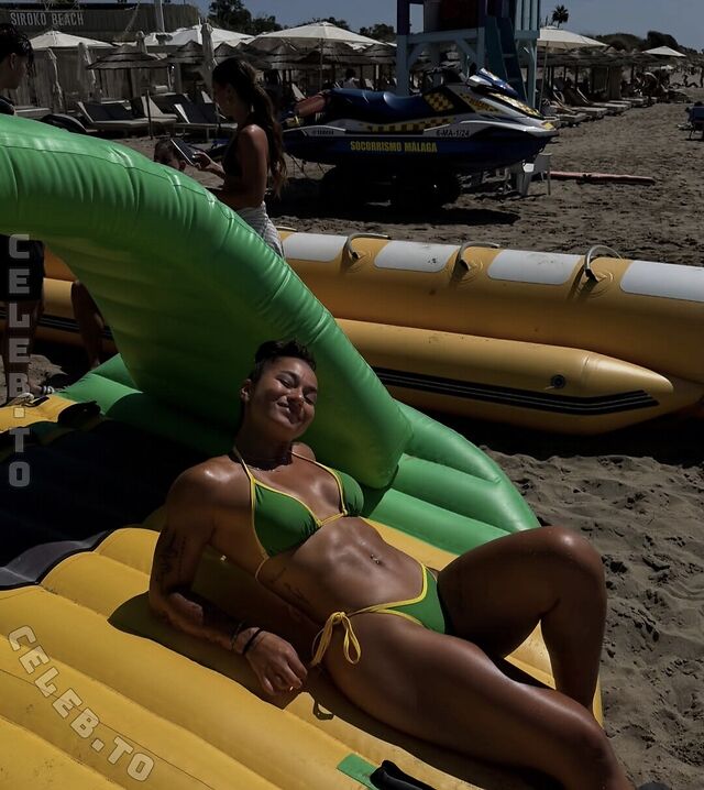 Paula Ahmadi leaked photos