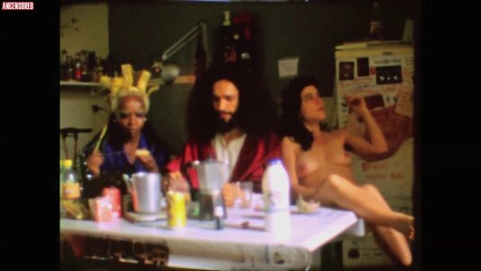 Paula Carneiro leaked photo #4