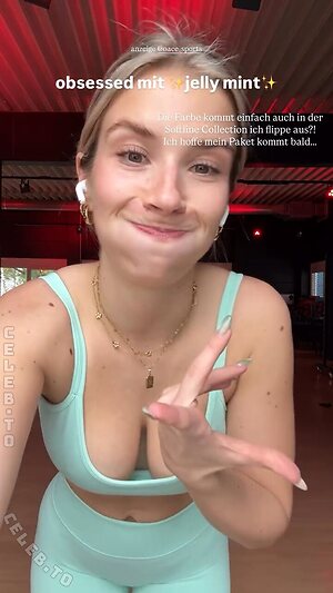 Paula Doeringer Nude Leaked Photo #82