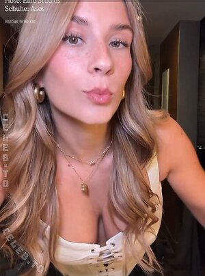 Paula Doeringer leaked photo #566