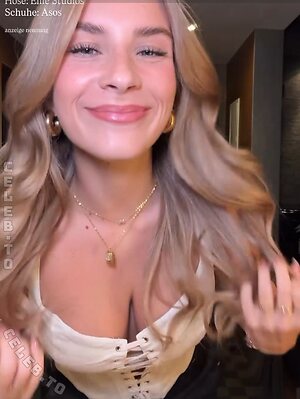 Paula Doeringer leaked photo #567