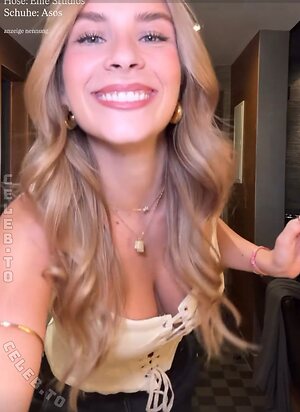 Paula Doeringer leaked photo #571