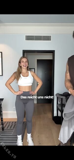 Paula Doeringer leaked photo #575