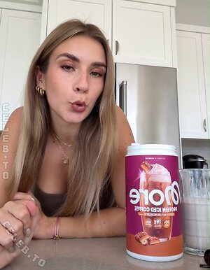 Paula Doeringer leaked photo #681