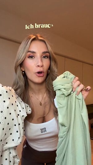 Paula Doeringer leaked photo #750