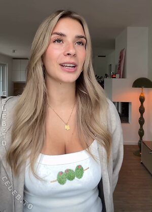 Paula Doeringer leaked photo #753