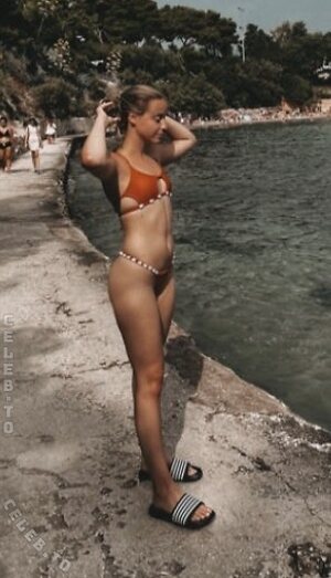 Paula Enzweiler Nude Leaked Photo #26