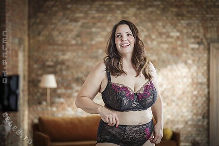 Paula Lambert Nude Leaked Photo #20