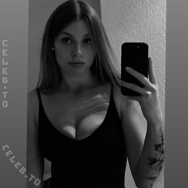 _paula.h2004 leaked photos