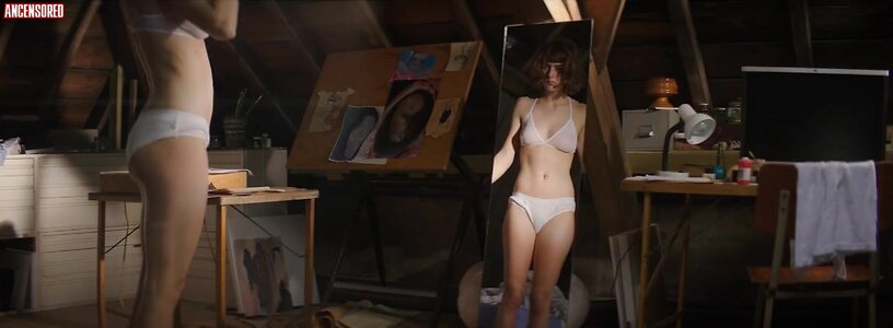 Pauline Casteleyn leaked photo #2