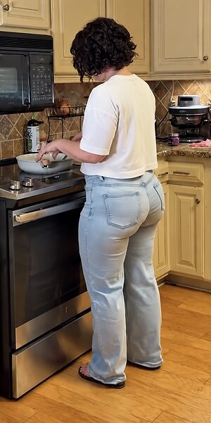 PAWG MILF leaked photo #2