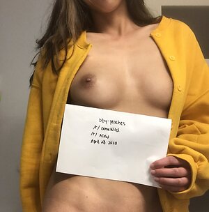 peachesntricia leaked photo #2