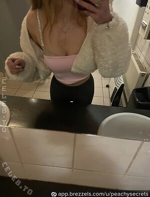 peachysecrets Nude Leaked Photo #27