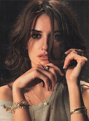 Penelope Cruz leaked photo #18