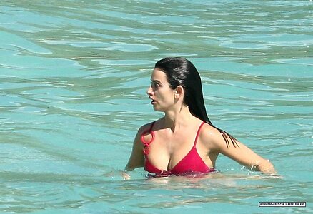 Penélope Cruz leaked photo #120
