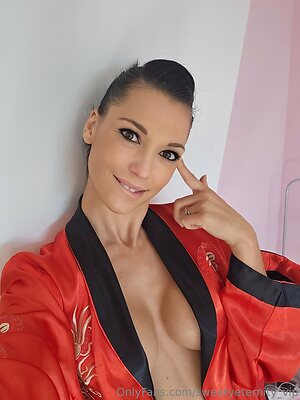 Perla Nurse leaked photo #28