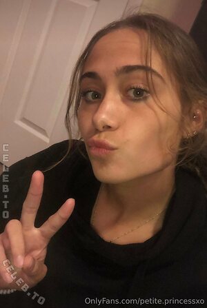 petite.princessxo Nude Leaked Photo #48