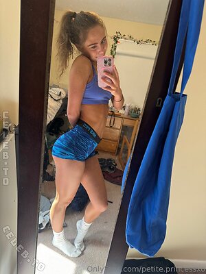 petite.princessxo Nude Leaked Photo #63