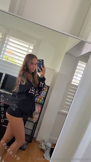 petite.princessxo photo