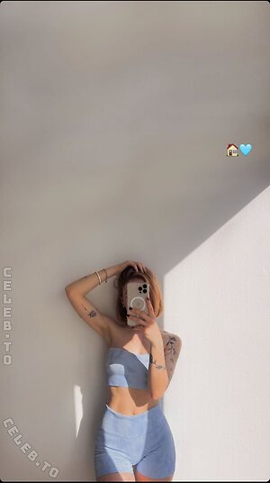 ph1line Nude Leaked Photo #17